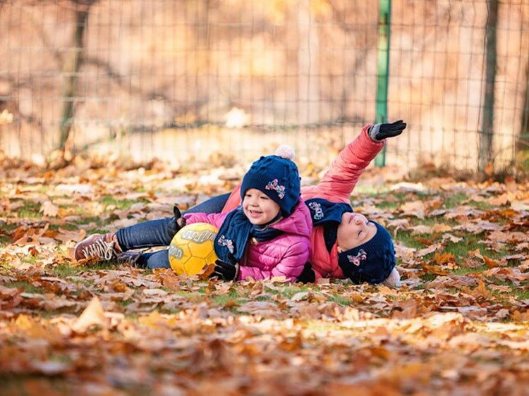 Những hoạt động giúp cho trẻ vui chơi, ba mẹ giảm bớt gánh nặng khi trông con